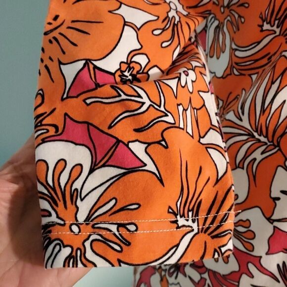 Palm‎ Island top, size small. Orange floral print. - Picture 4 of 7